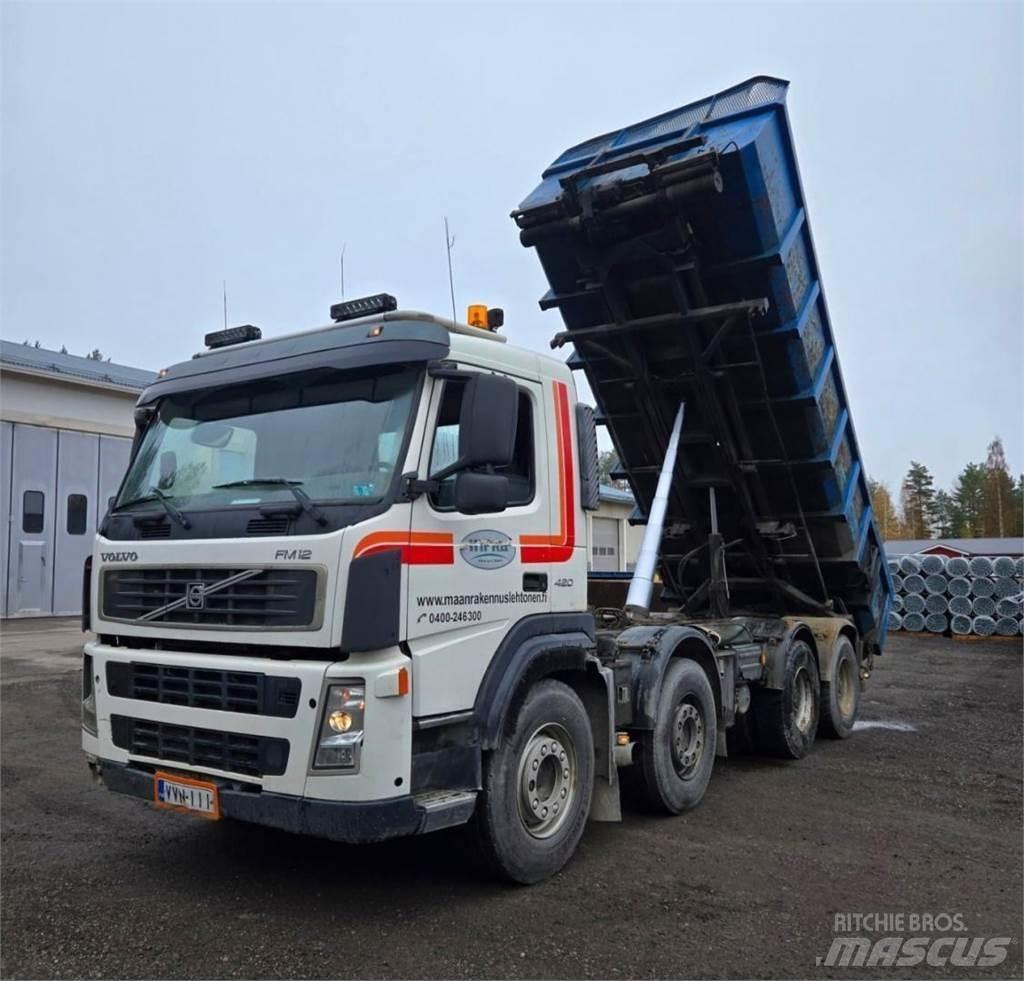 Volvo FM12 8X4 Камиони с кран с кука