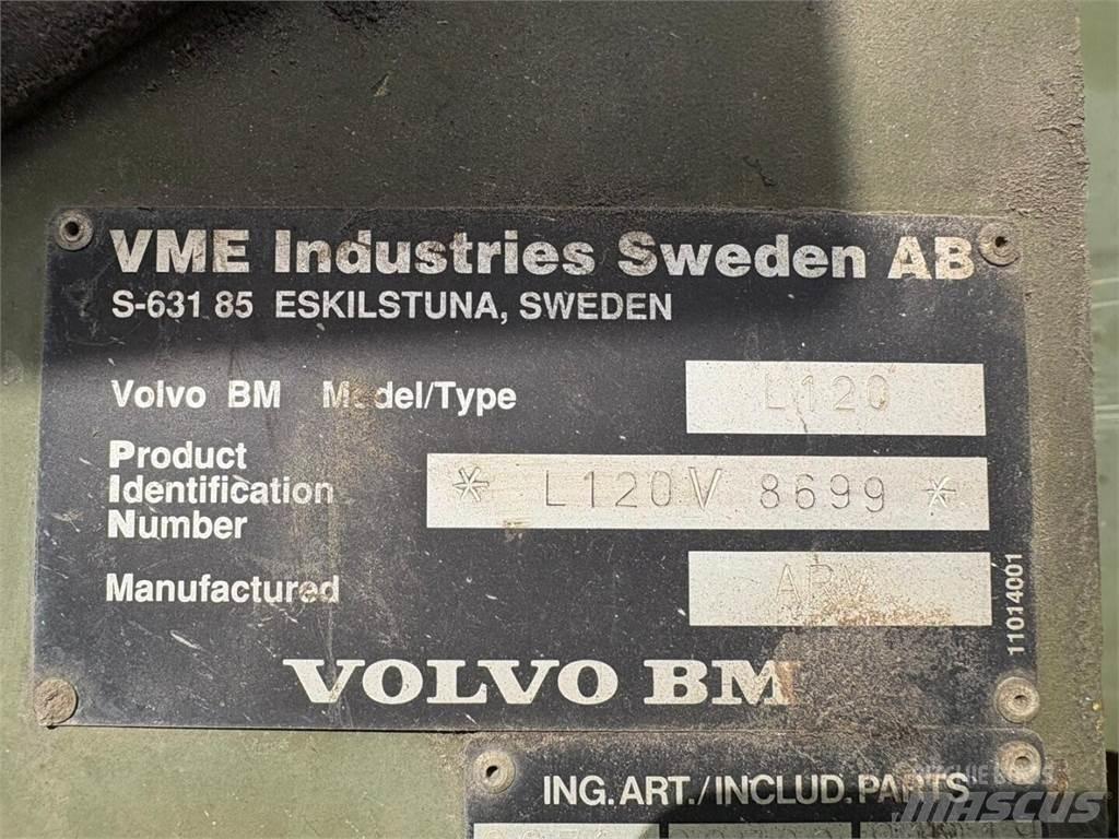 Volvo L 120 B Колесни товарачи
