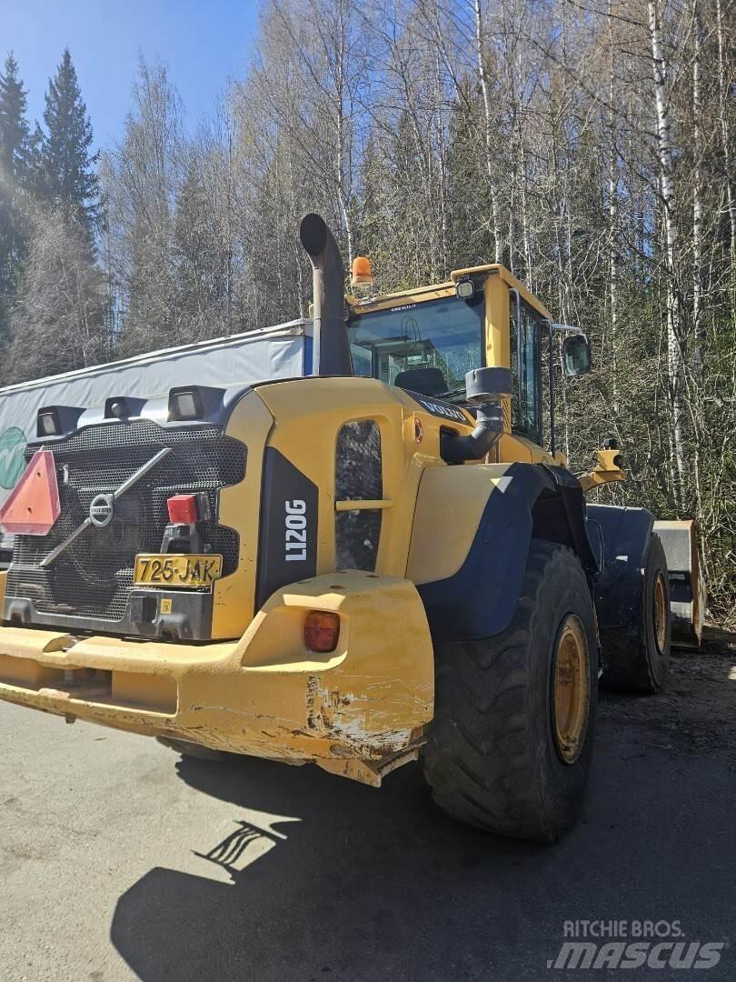 Volvo L 120G Колесни товарачи
