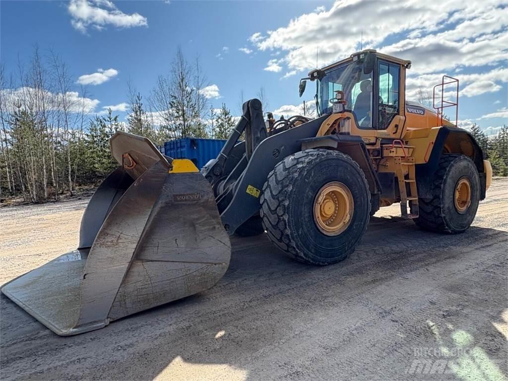 Volvo L 220 H Колесни товарачи