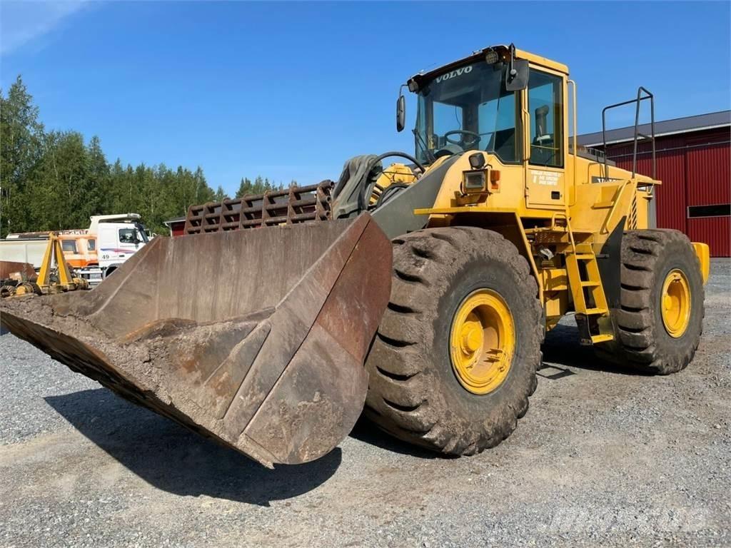 Volvo L180D Колесни товарачи