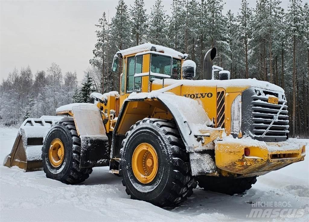 Volvo L220E Колесни товарачи