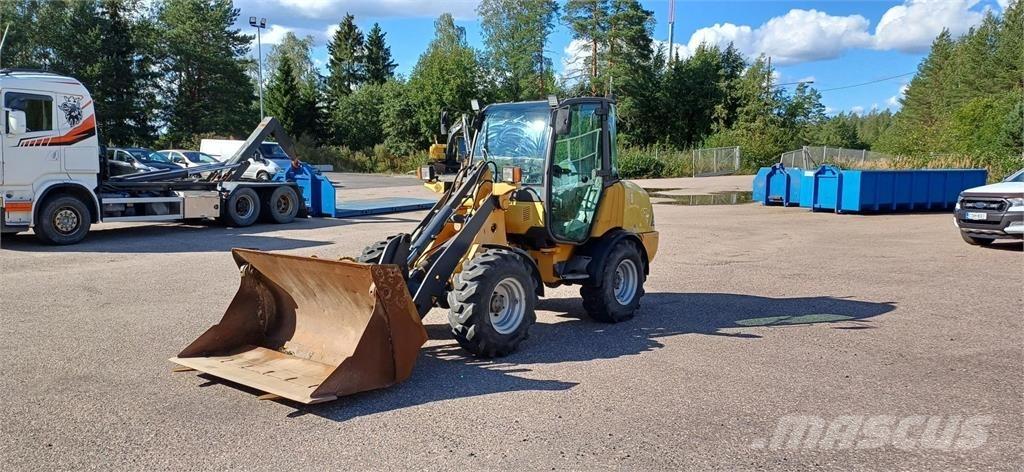 Volvo L25B-P Колесни товарачи