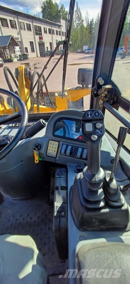 Volvo L25B-P Колесни товарачи