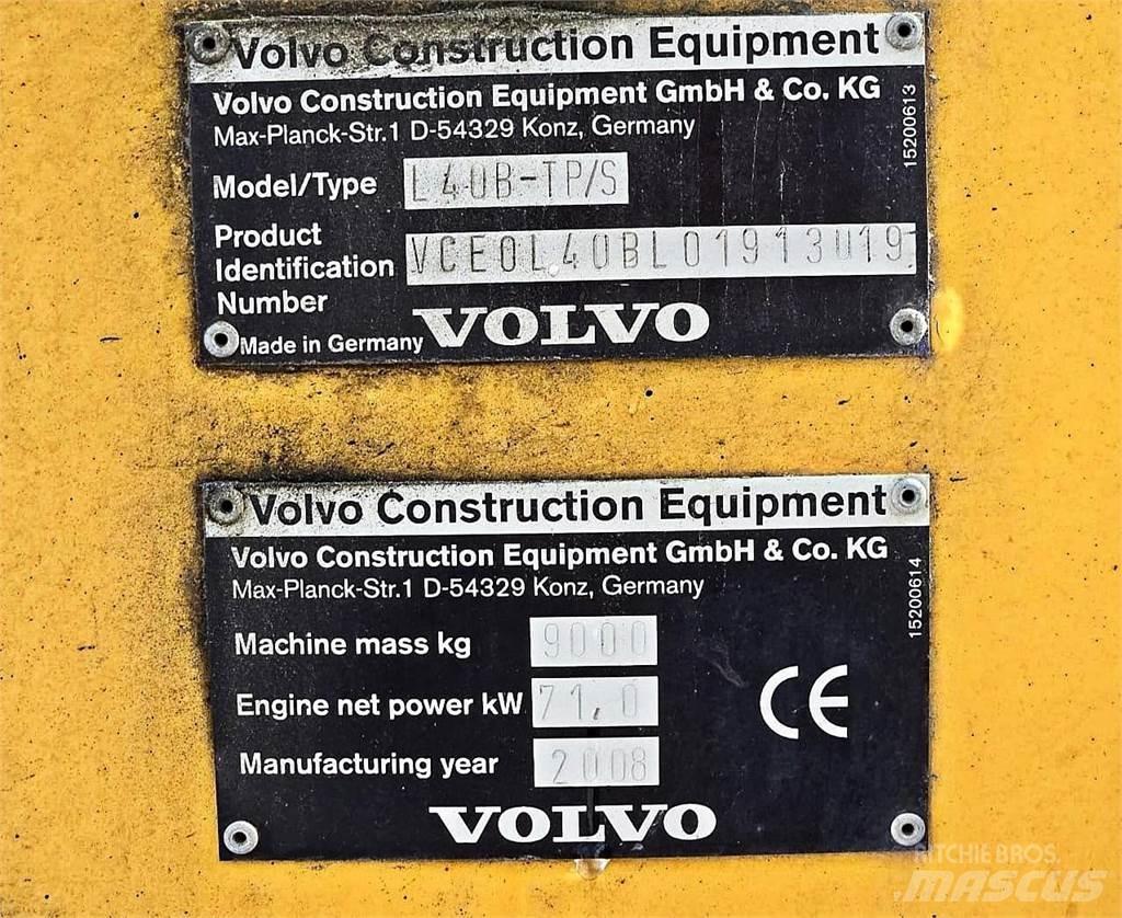 Volvo L40B Колесни товарачи