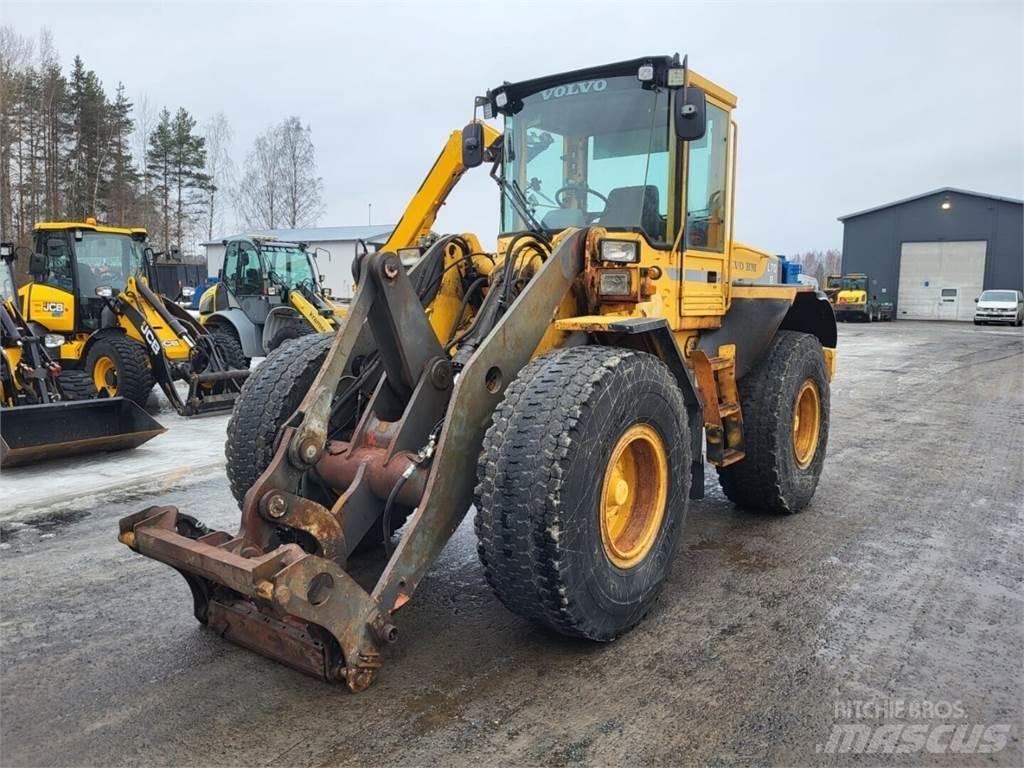 Volvo L70B Колесни товарачи
