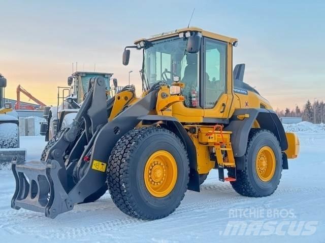 Volvo L90H Колесни товарачи