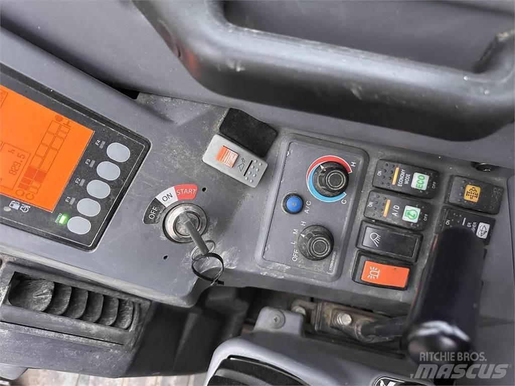 Yanmar SV100 Верижен екскаватор