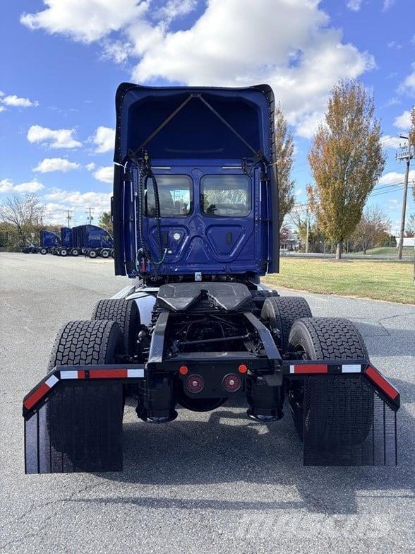 Freightliner CASCADIA 116 Влекачи