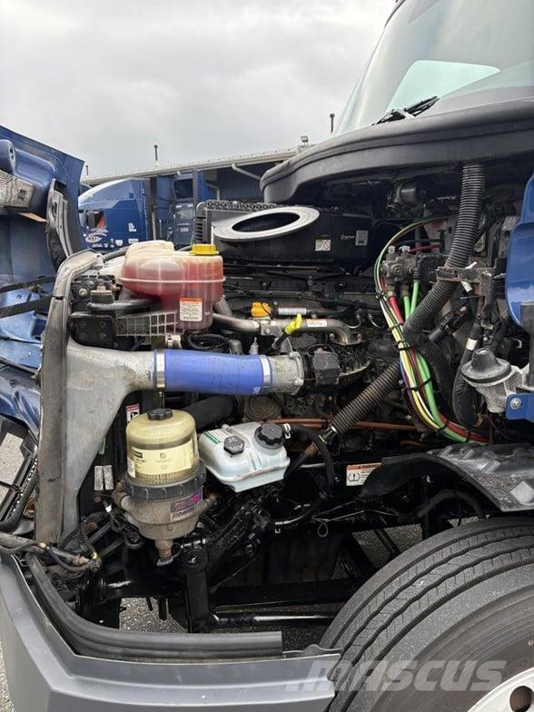 Freightliner CASCADIA 126 Влекачи