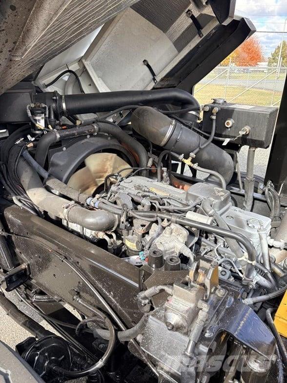 Kalmar OTTAWA 4X2 OFF-ROAD Терминални трактори