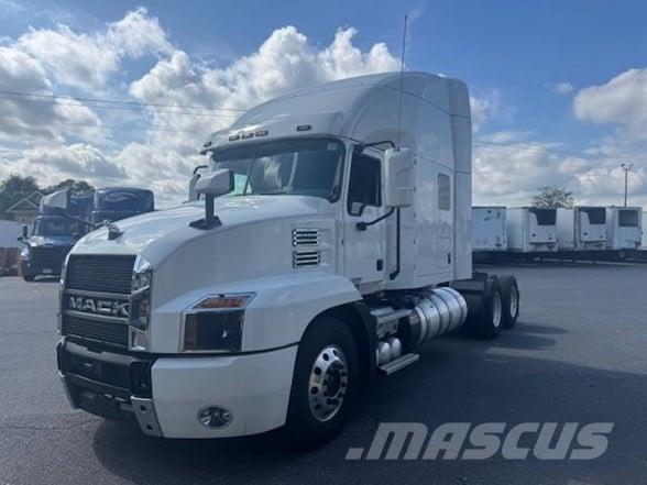 Mack ANTHEM 64T Влекачи