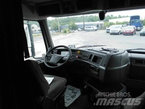 Volvo VNL64T860 Влекачи