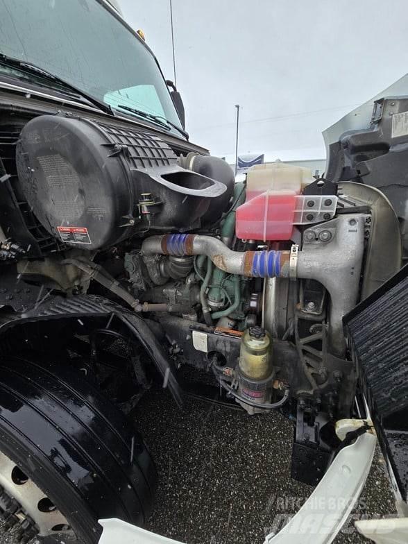 Volvo VNR64T300 Влекачи