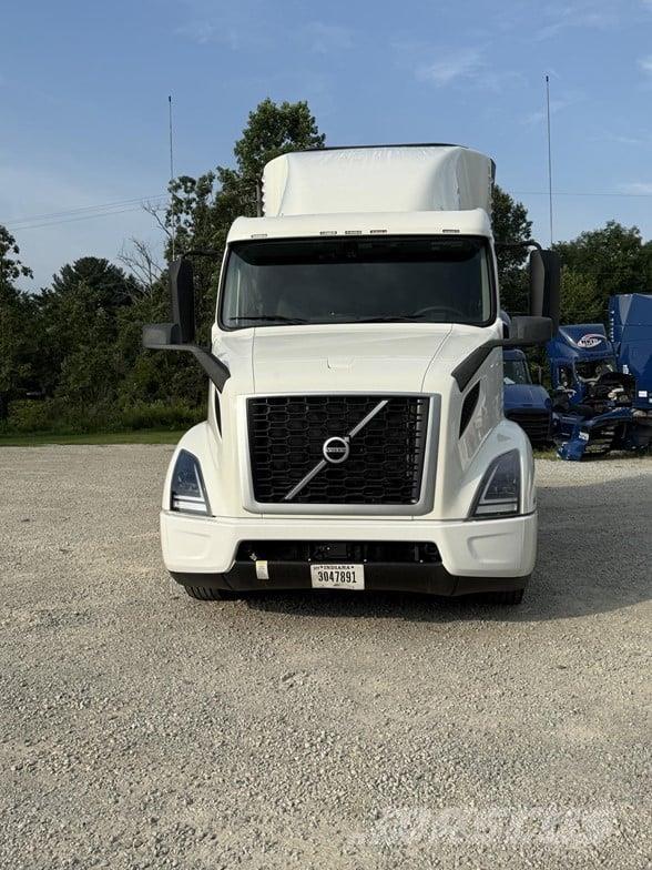 Volvo VNR64T640 Влекачи
