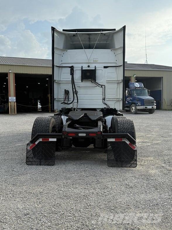 Volvo VNR64T640 Влекачи