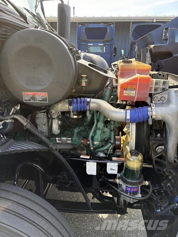 Volvo VNR64T640 Влекачи