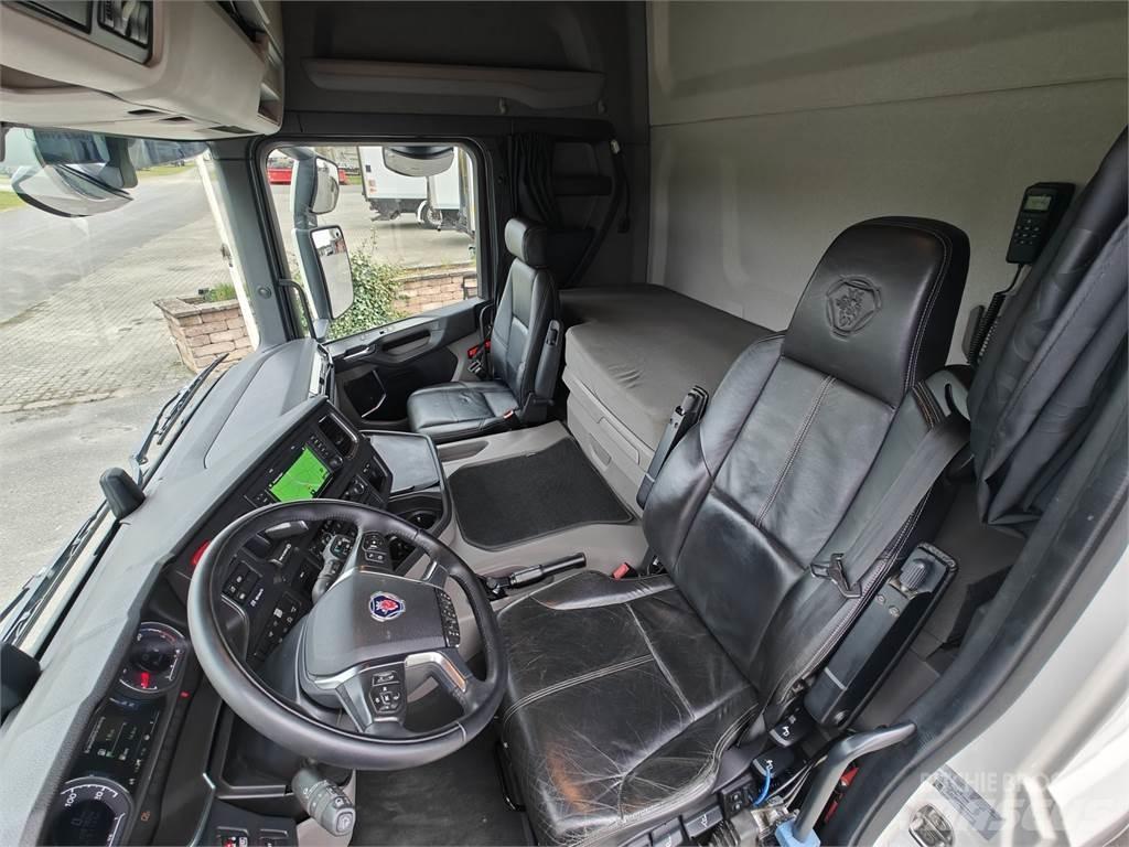 Scania G500 Камиони с кран с кука