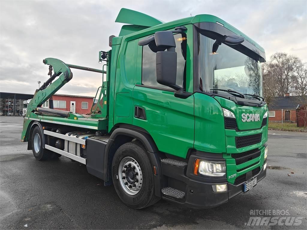Scania P370 Камиони със скипов подемник