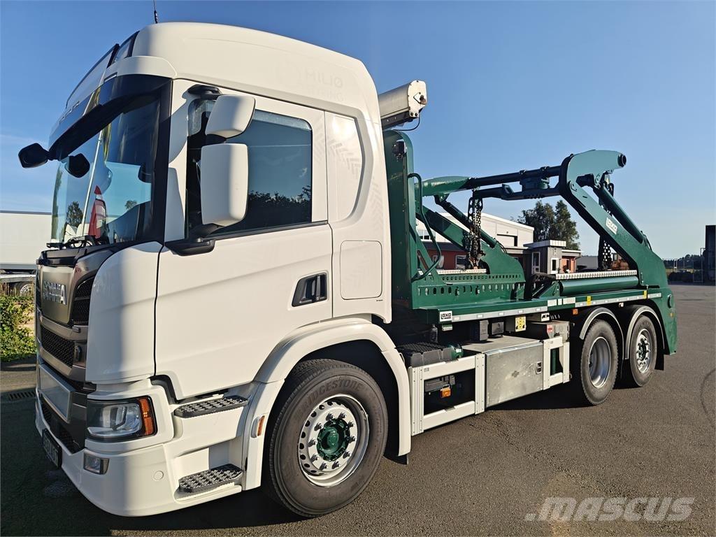 Scania P370 Камиони със скипов подемник