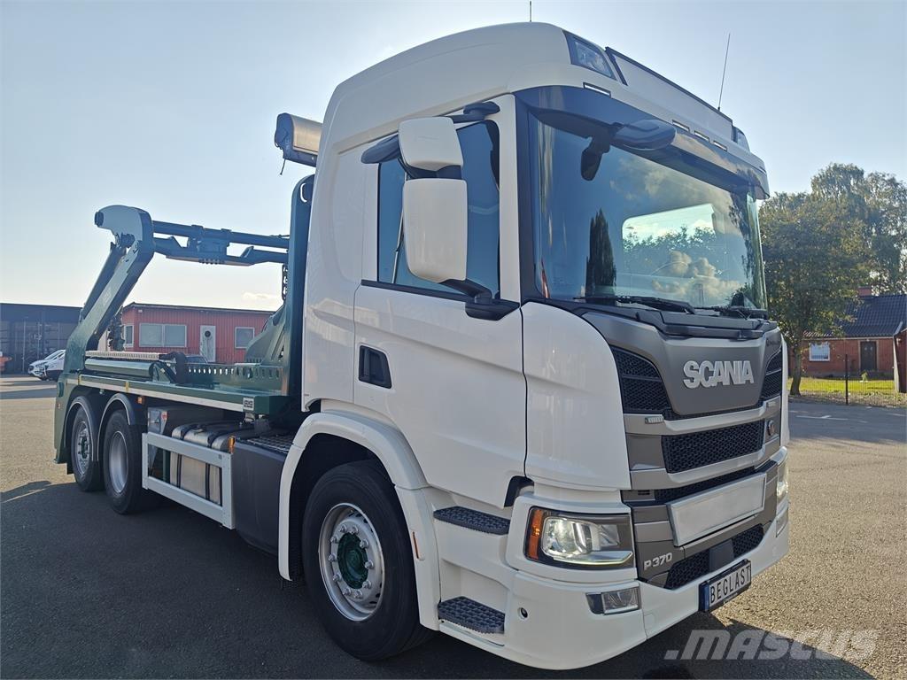 Scania P370 Камиони със скипов подемник
