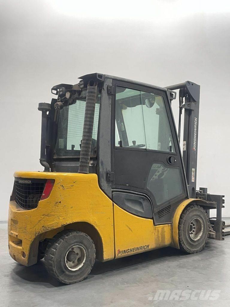 Jungheinrich DFG430S Дизелови камиони