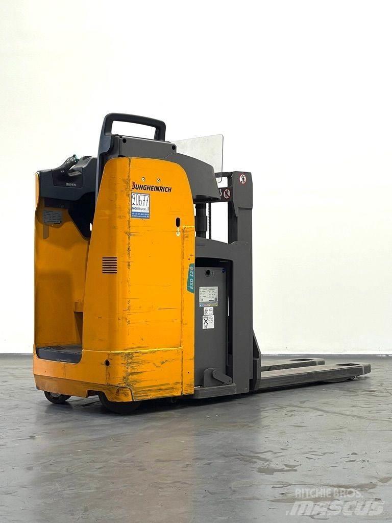 Jungheinrich ESD 120 Колички високоповдигачи с теглич