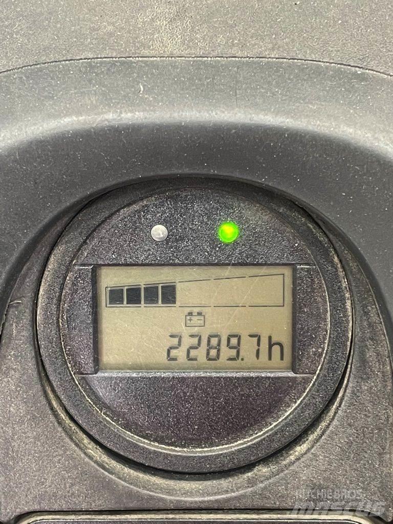Linde D06-1160 Колички високоповдигачи с теглич