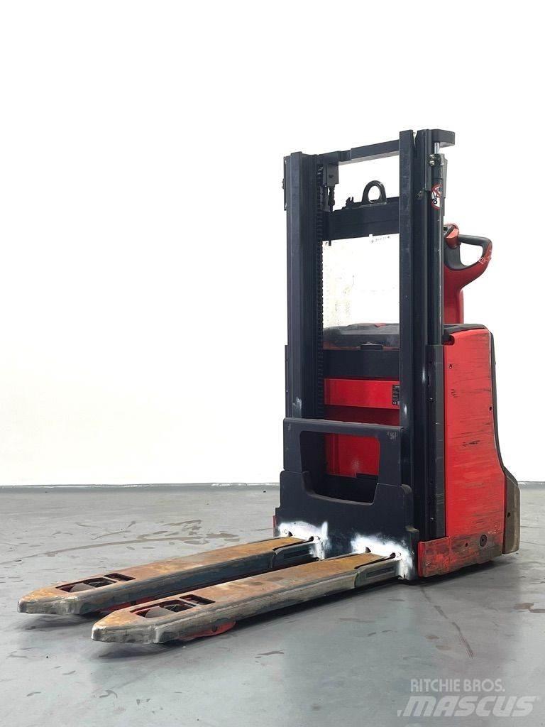 Linde D06-1160 Колички високоповдигачи с теглич