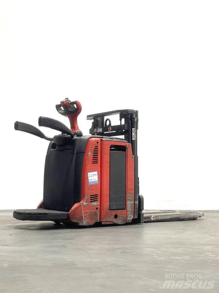 Linde D12HPAP Колички високоповдигачи с теглич