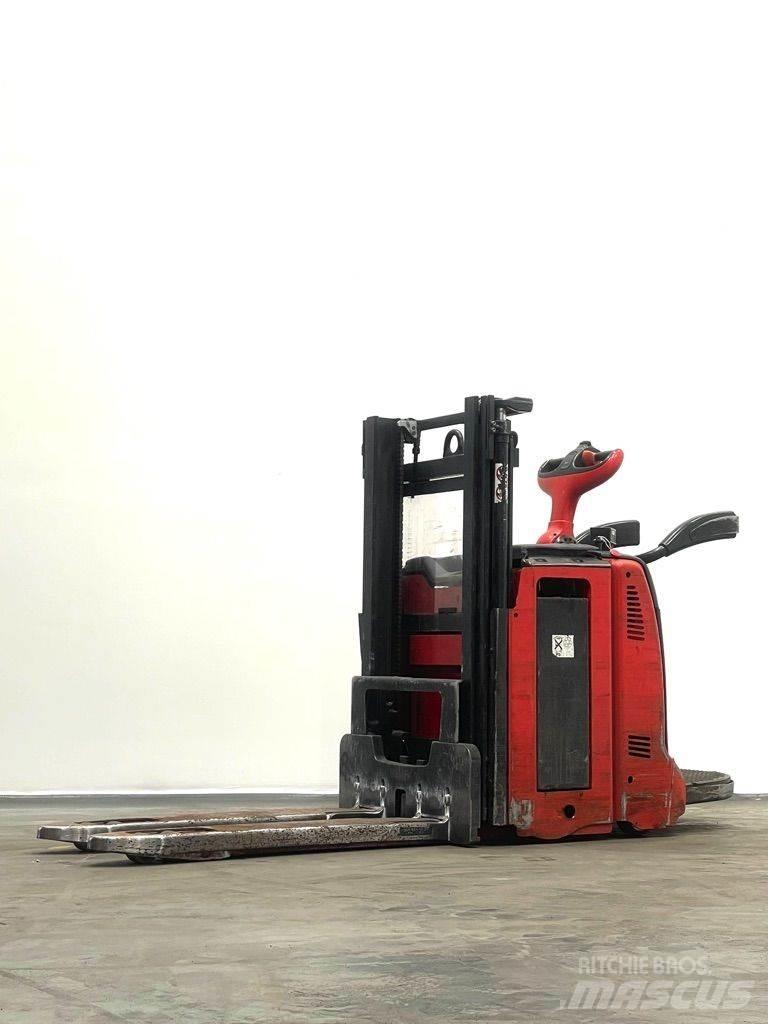 Linde D12HPAP-133 Колички високоповдигачи с теглич