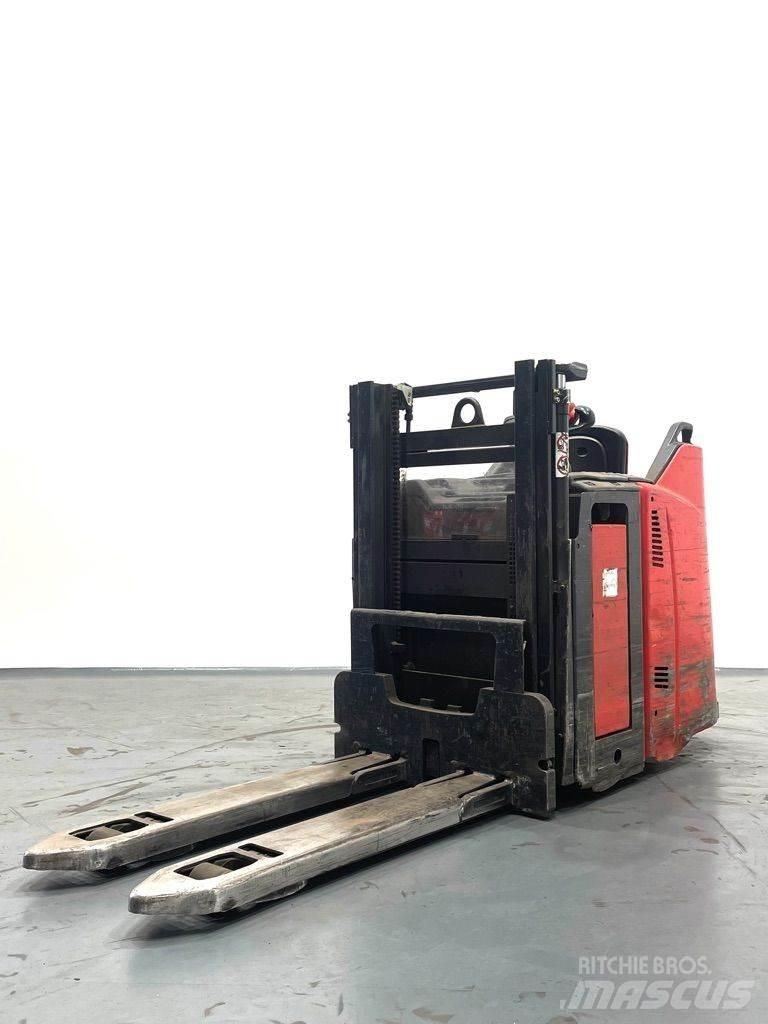 Linde D12HPSP-133 Колички високоповдигачи с теглич