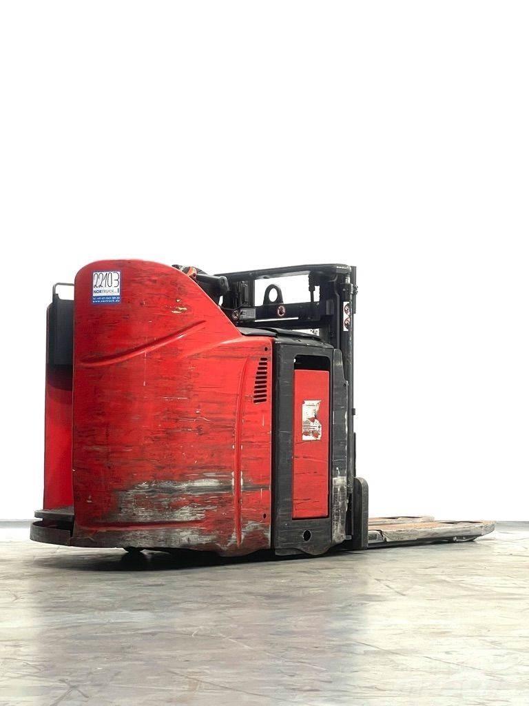 Linde D12HPSP-133 Колички високоповдигачи с теглич