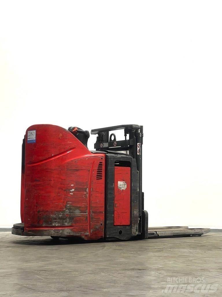 Linde D12HPSP-133 Колички високоповдигачи с теглич