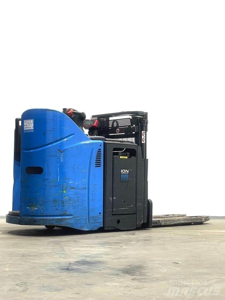 Linde D12HPSP-133 Колички високоповдигачи с теглич