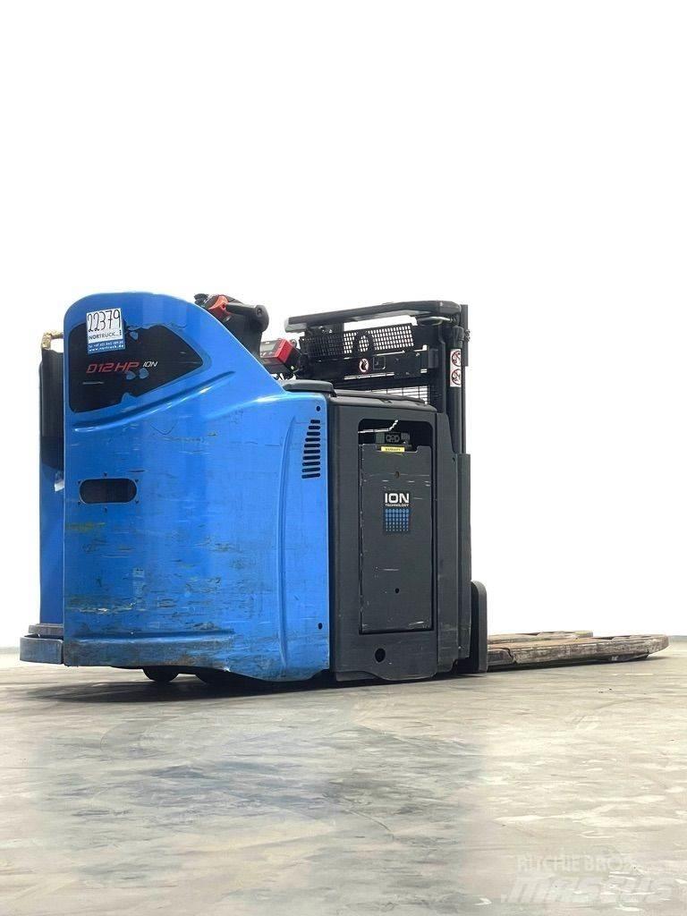 Linde D12HPSP-133 Колички високоповдигачи с теглич