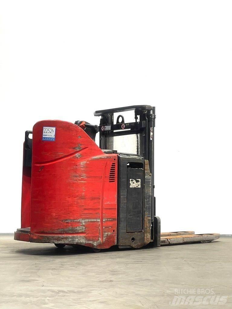 Linde D12HPSP-133 Колички високоповдигачи с теглич