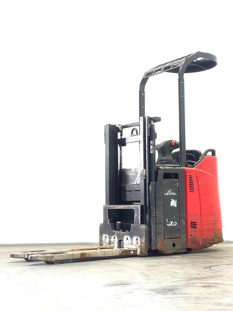 Linde D12HPSP-133 Колички високоповдигачи с теглич