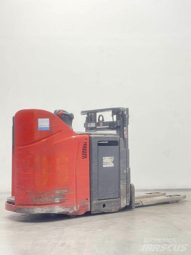 Linde D12HPSP-133 Колички високоповдигачи с теглич
