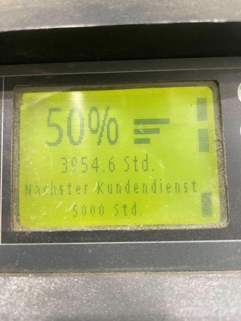 Linde D12HPSP-133 Колички високоповдигачи с теглич