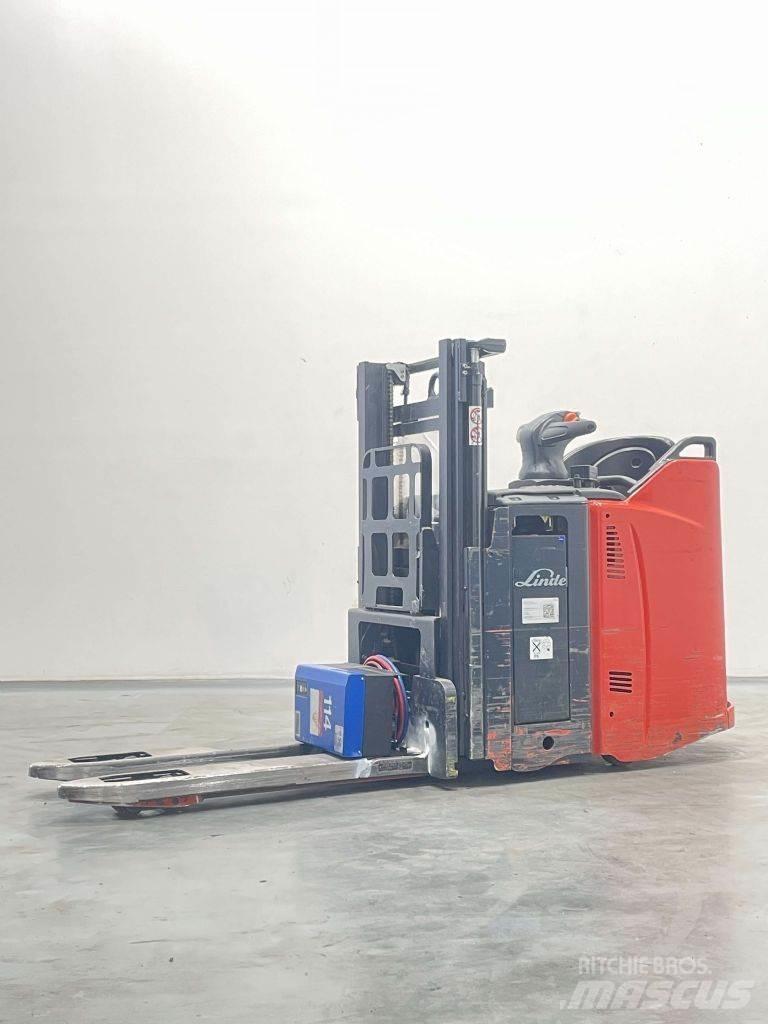 Linde D12SPHP-133 Колички високоповдигачи с теглич