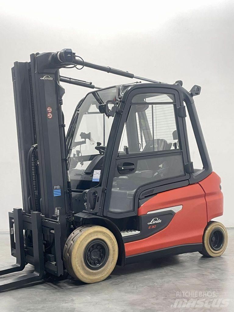 Linde E30L-01-1252 Електрически вилични кари-повдигачи