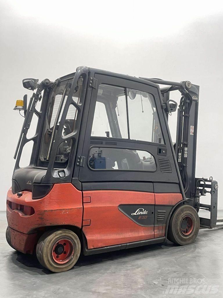 Linde E30L-01-387 Електрически вилични кари-повдигачи