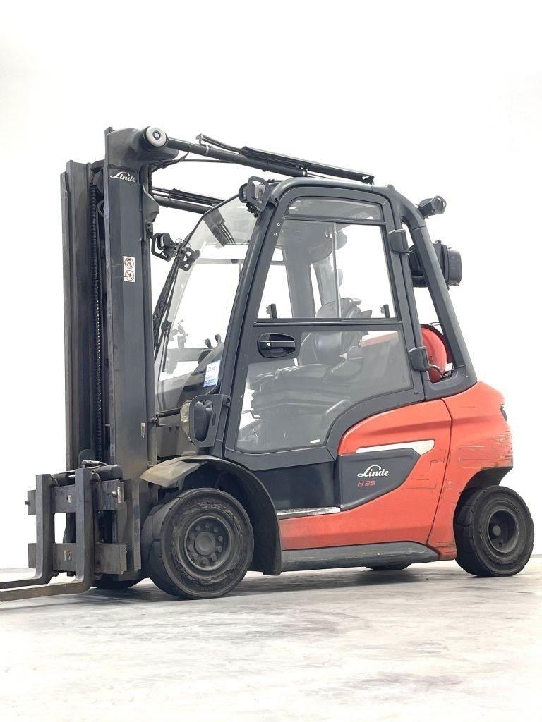 Linde H25T-01-1202 Камиони с АГУ
