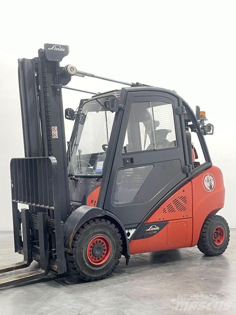 Linde H30T-02-393 Камиони с АГУ