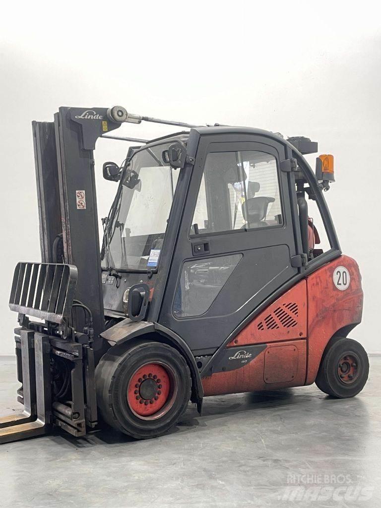 Linde H30T-02-393 Камиони с АГУ