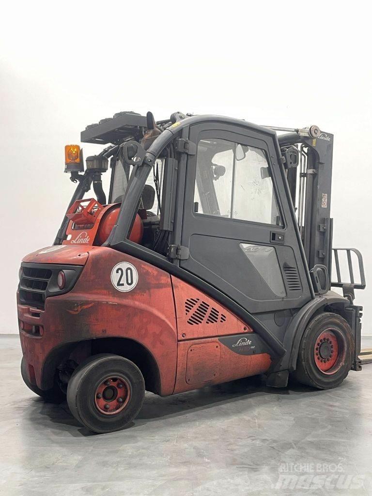 Linde H30T-02-393 Камиони с АГУ