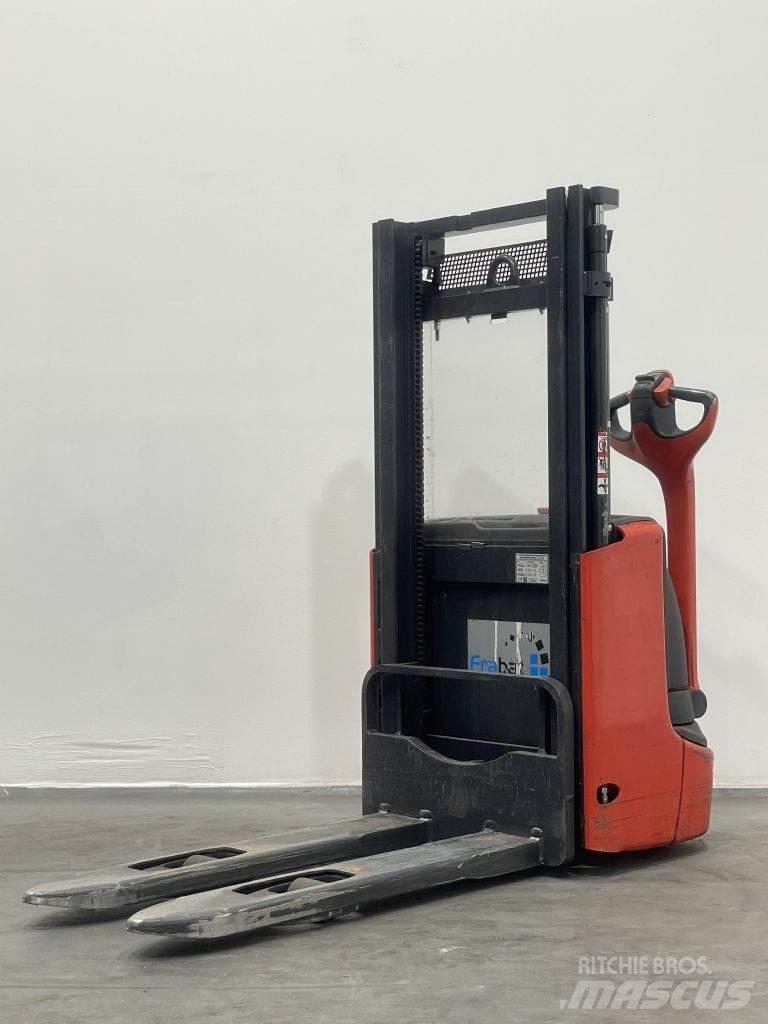 Linde L10 Колички високоповдигачи с теглич