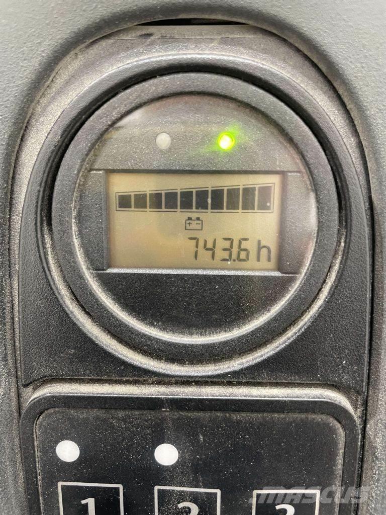 Linde L10B-1172 Колички високоповдигачи с теглич