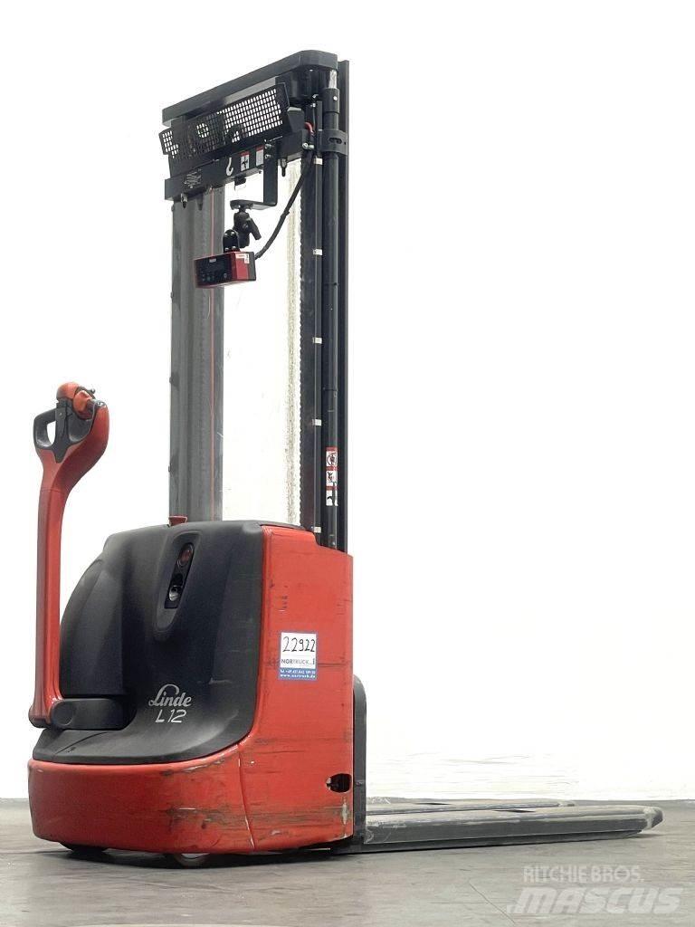 Linde L12 Колички високоповдигачи с теглич